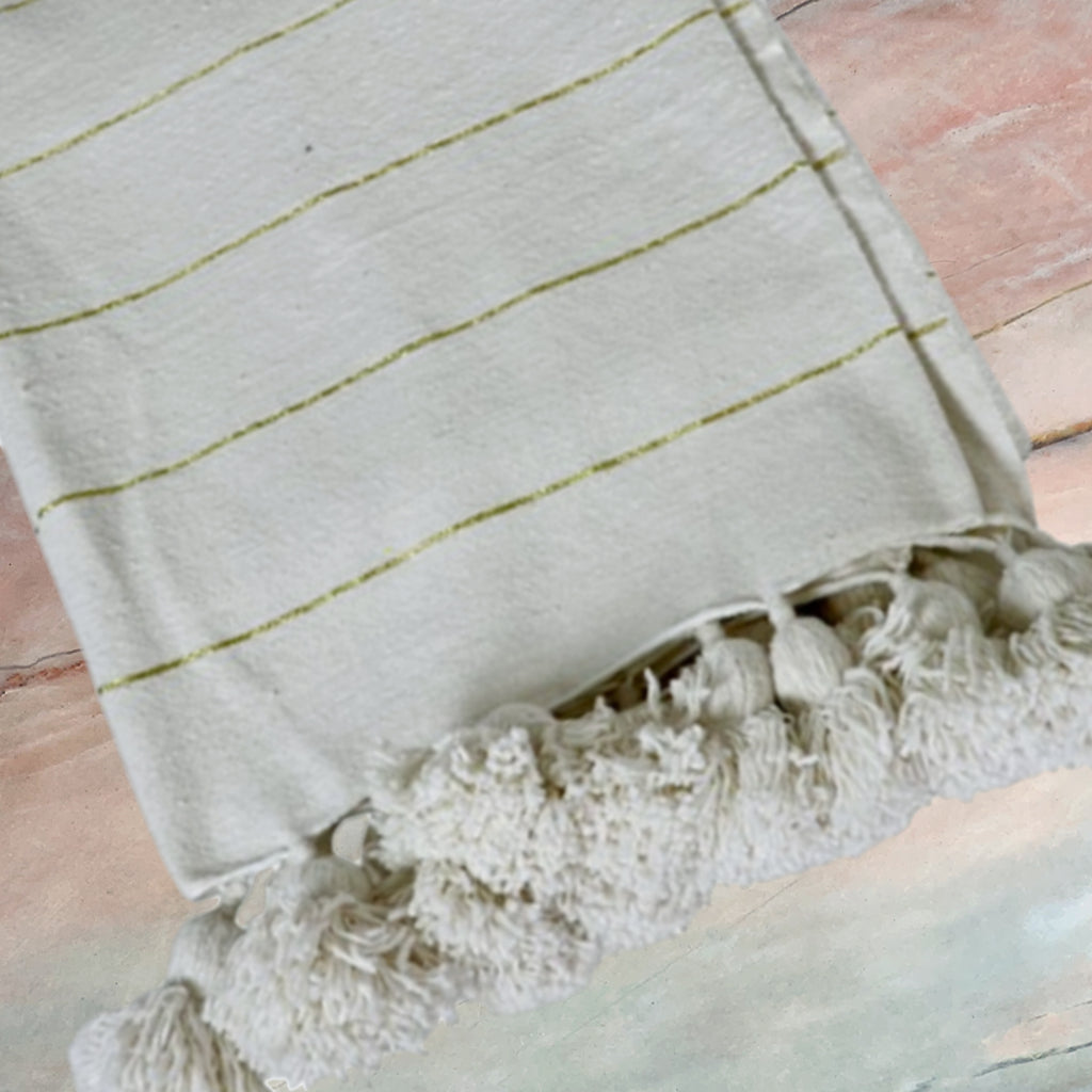 White Pompom Blanket